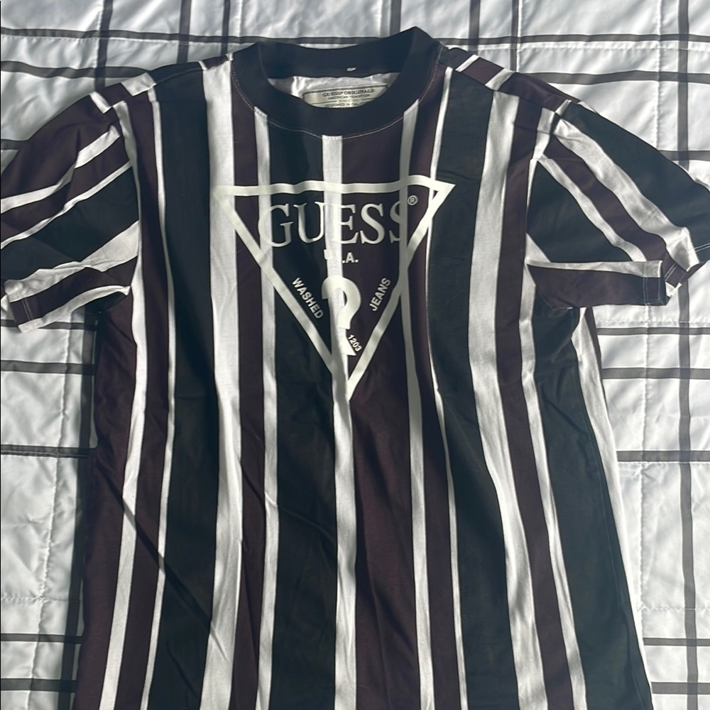 Guess Monochrome Striped Tee